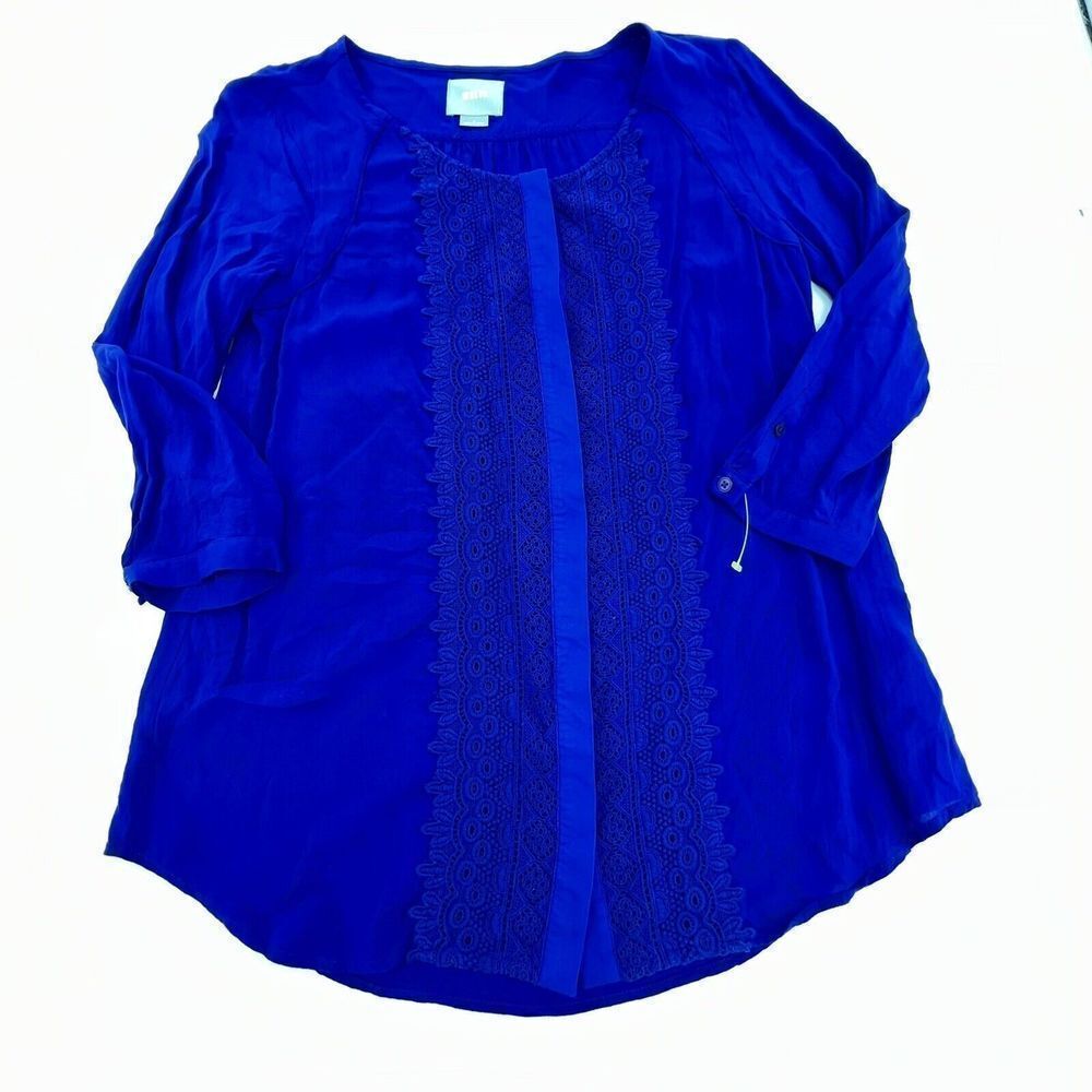 Maeve Anthropologie Royal Blue Blouse top hidden buttons 3/4 length sleeve sz 6